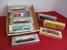 Mixed HO Scale Railroad Cars-Lot of 8 A