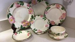 Franciscan desert rose pattern.  8 dinner plates,