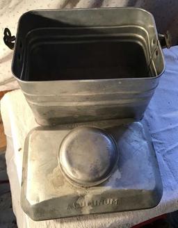 "Aluminum vintage lunchpail