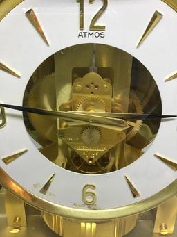 Atmos 15 jewel clock. .  Swiss made.  Working order