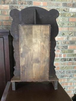 Oak mantle clock.  Pendulum and key.  22 inches
