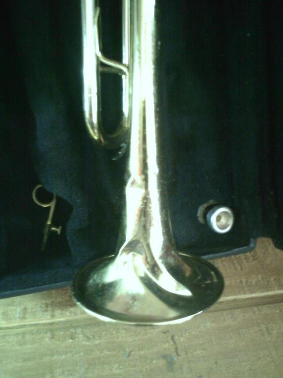 Older trumpet Besson USA