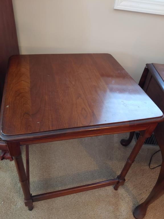 Square mahogany end table. 21 tall x 19 square