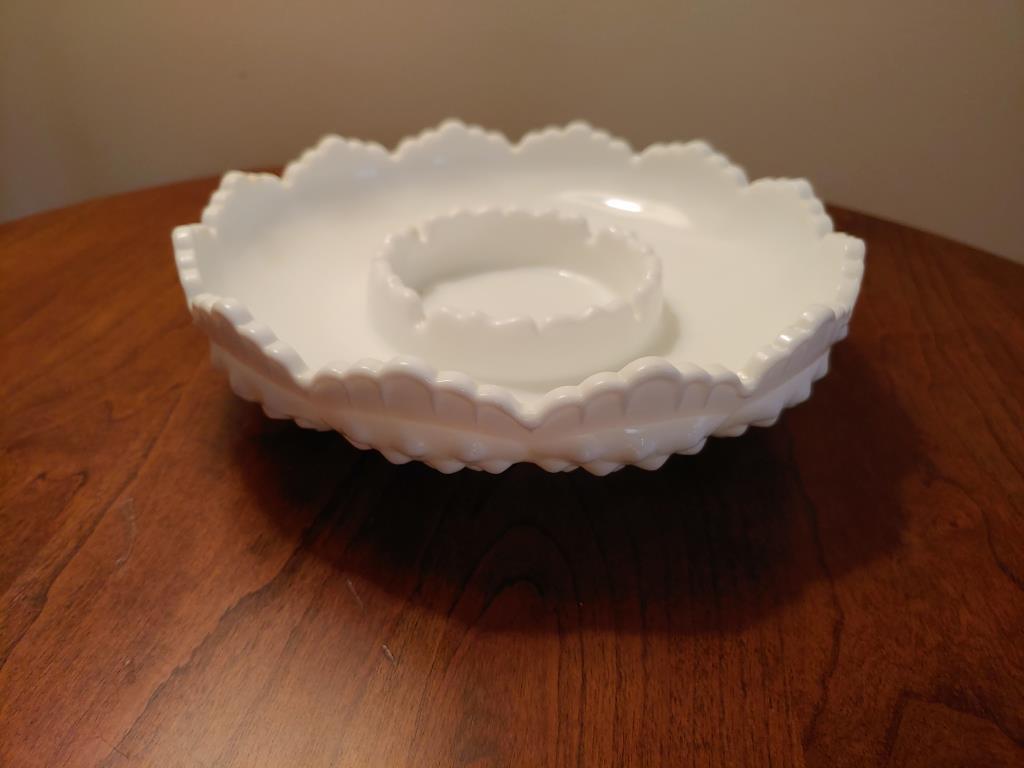 Fenton hobnail 8 inch centerpiece bowl