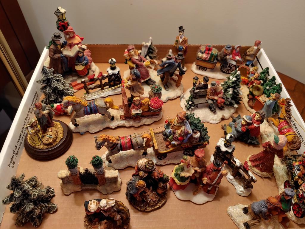 Box of Christmas miniatures, trees etc