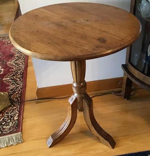 Oak Pedestal Table. 27 Tall X 21 Wide