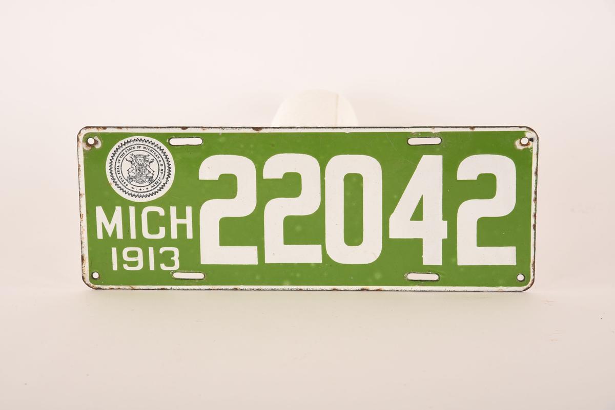 Michigan 1913 Porcelain License Plate