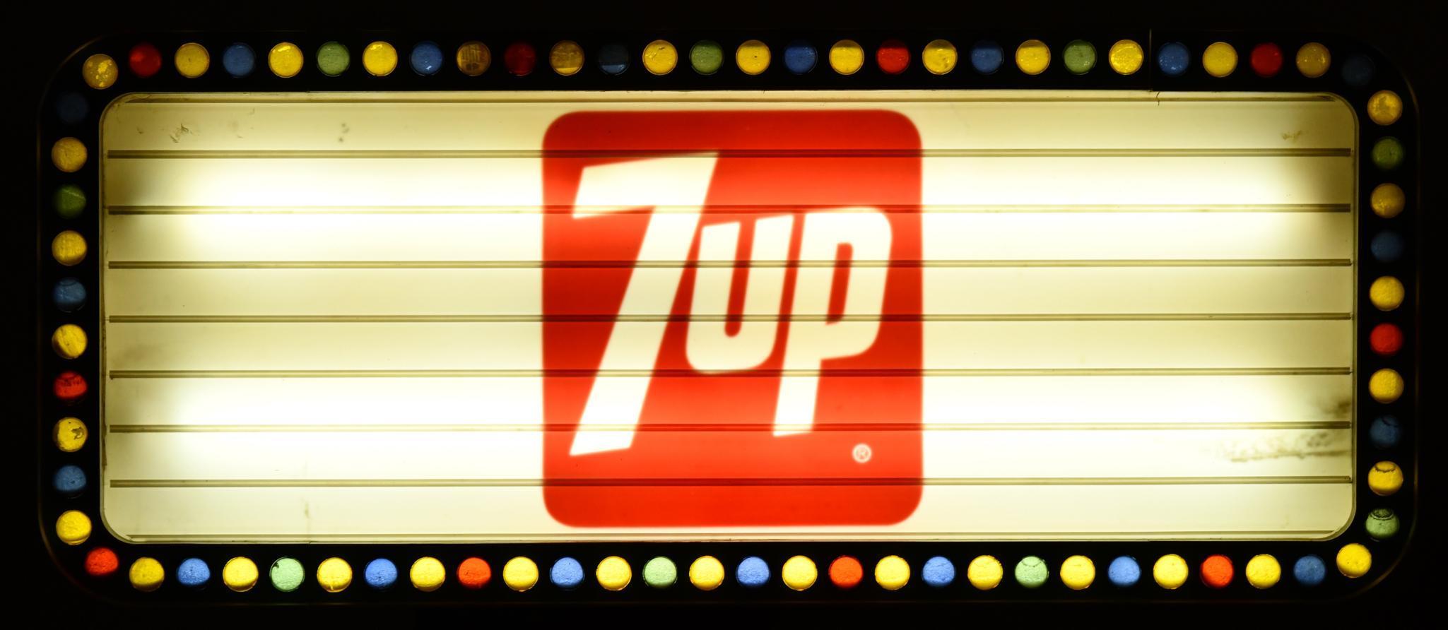 7 Up Lighted Menu Board