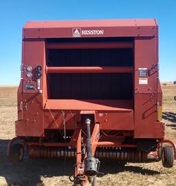 Hesston Round baler