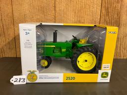 JD 2520 National FFA Organization