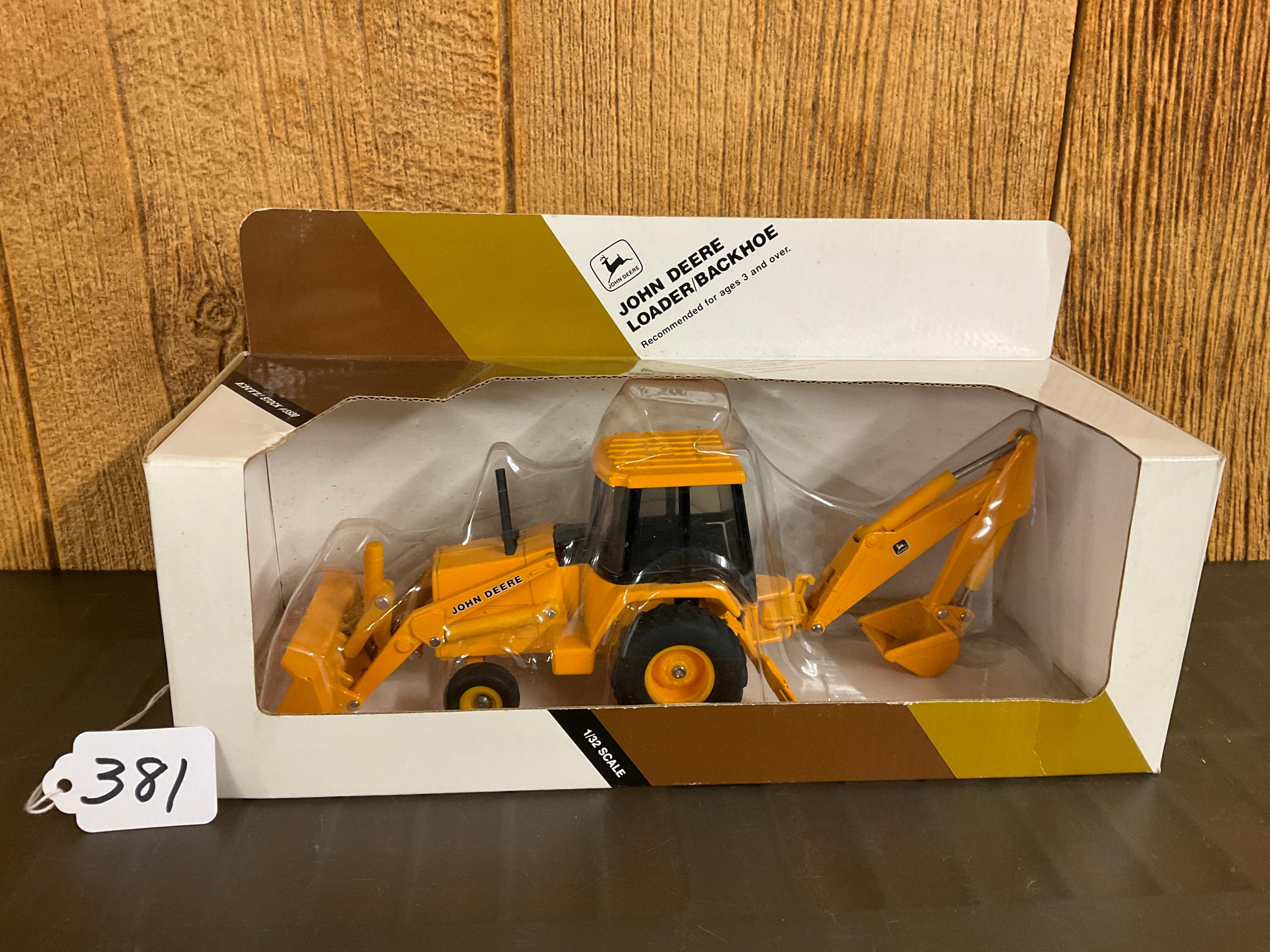 JD Loader Backhoe - 1/32 scale