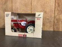 IH 606 SE "91" Farm Progress Show American Classics Scale Models