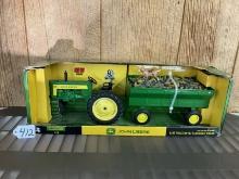 JD 430 Tractor w/Flarebox Wagon Set