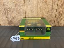 JD 7200 12 Row Maxemerge Planter Spec Cast - 1/64 scale