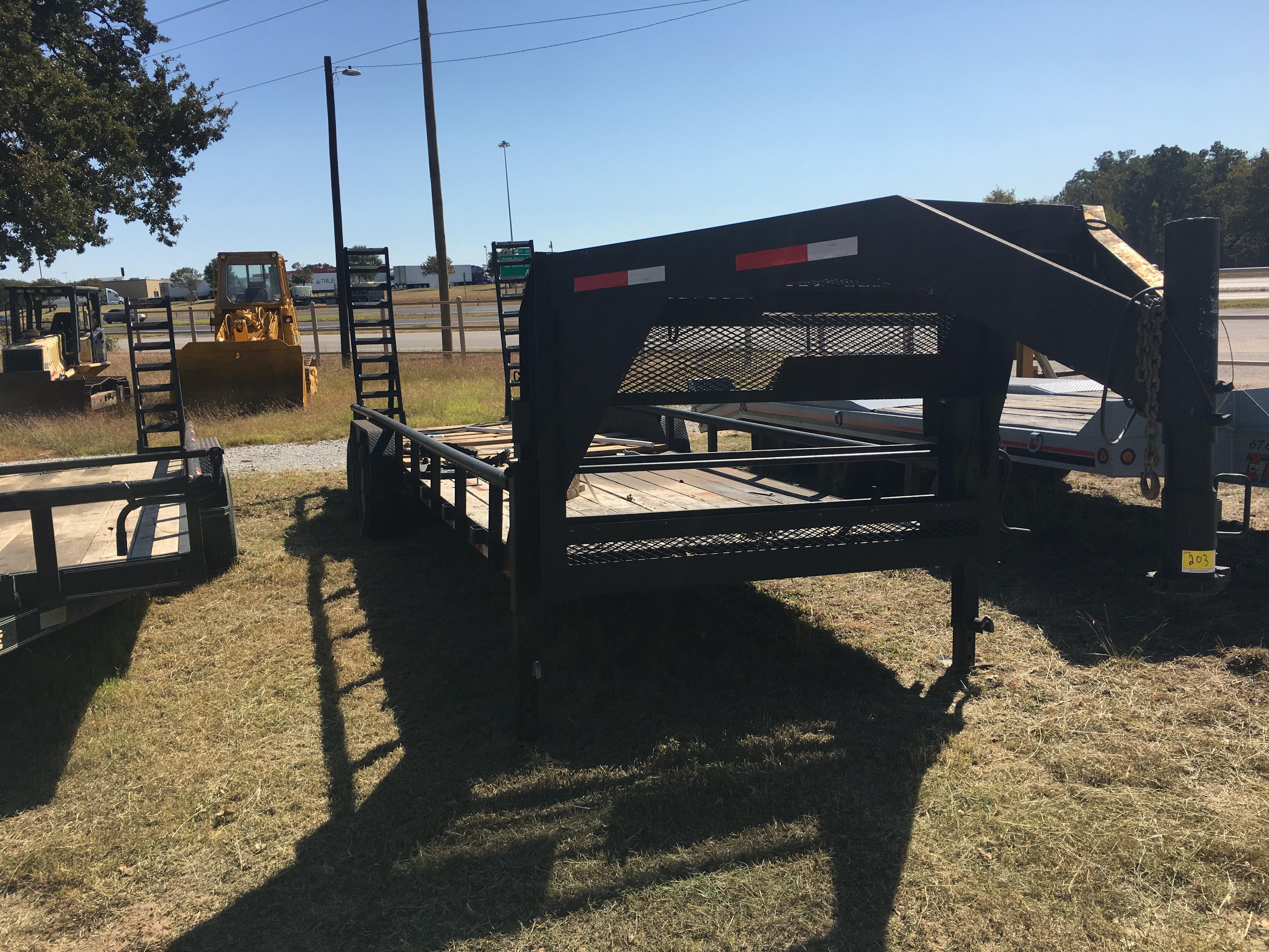 2011 Pull -A-Long 24' T/A Gooseneck Trailer