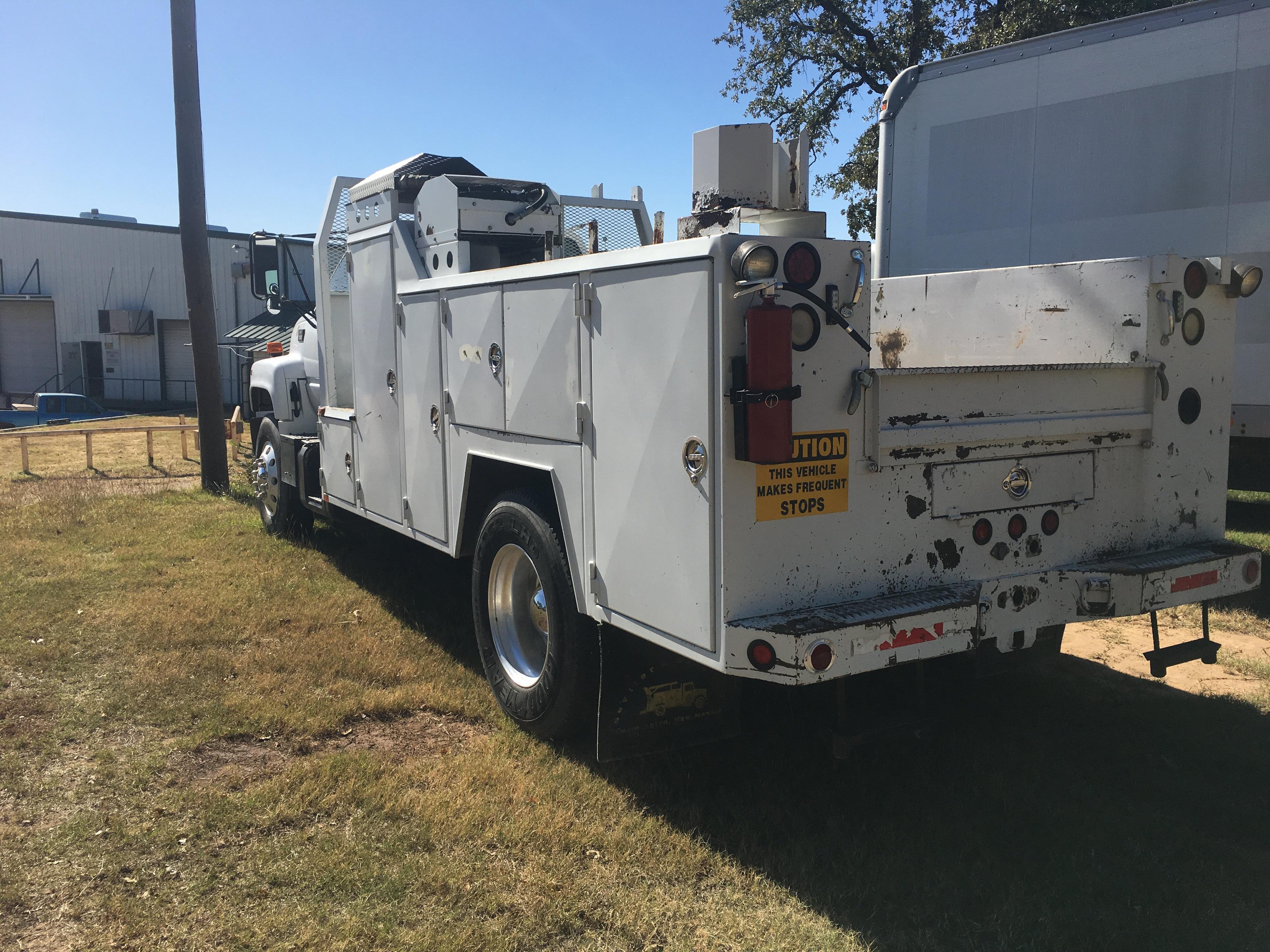 2000 Chevrolet C7500 Mechanic Truck