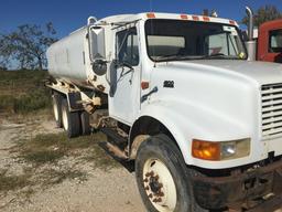 2000 Internaitonal 4900 Water Truck