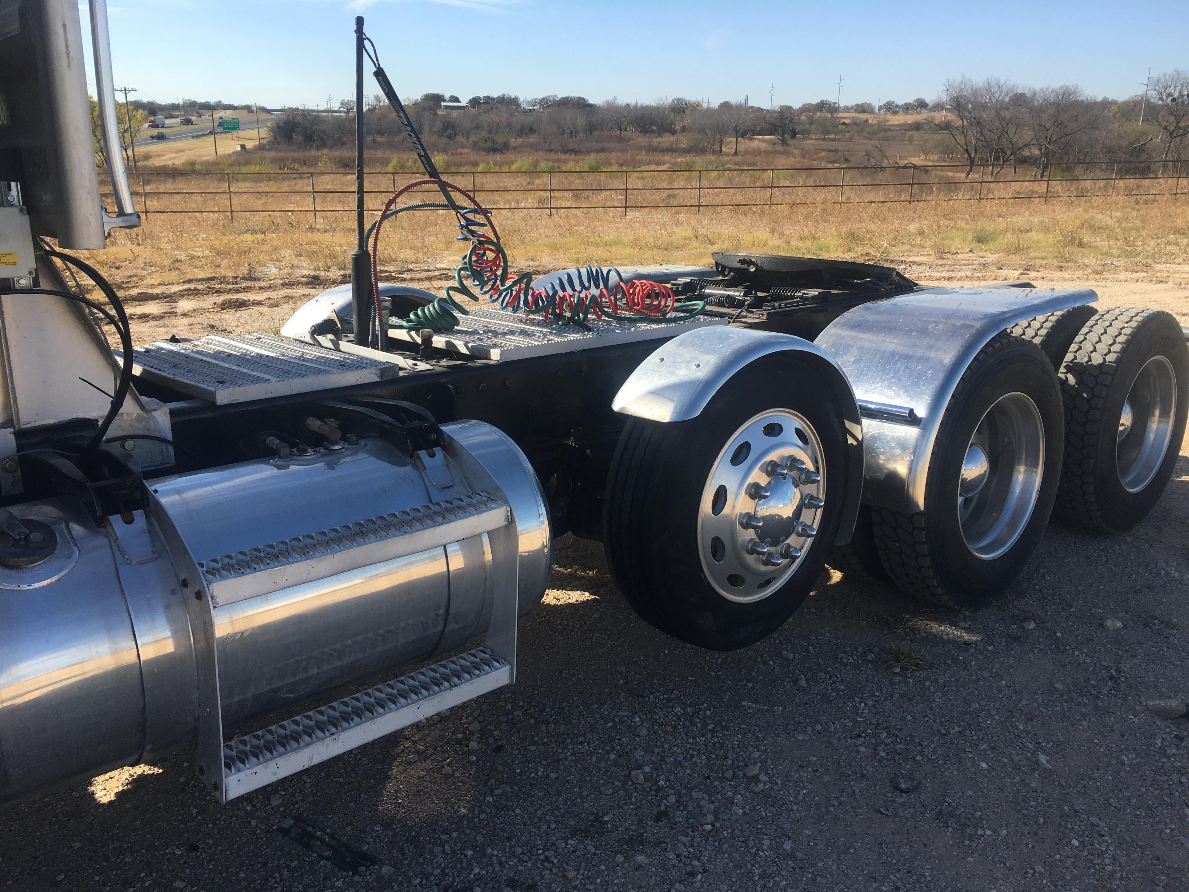 2003 Peterbilt 379 Heavy Haul Truck