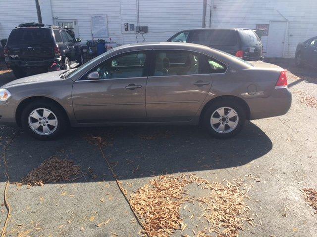 2007 Chevrolet Impala LT 4D Sedan