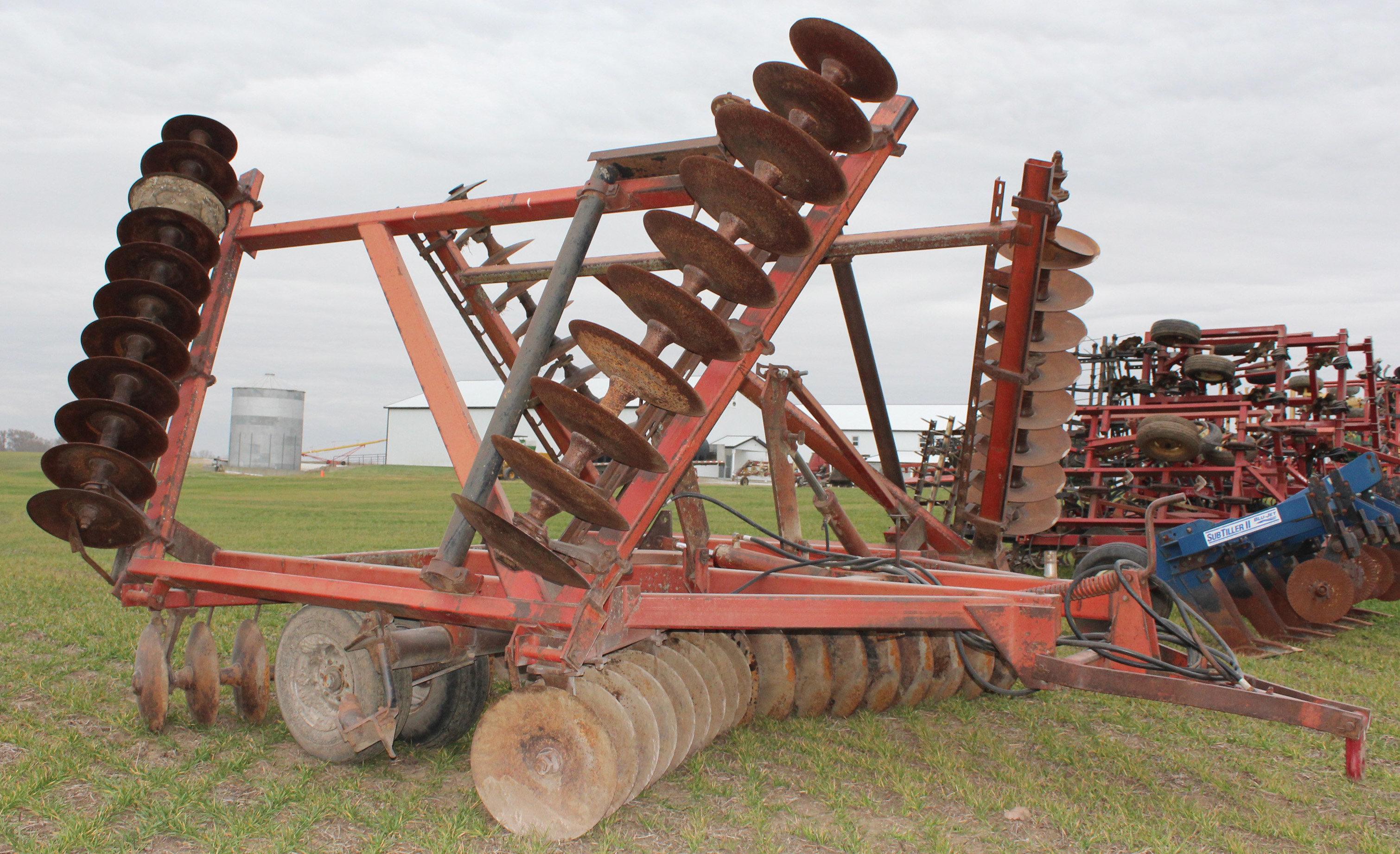 IH 490 25' disc (for parts)