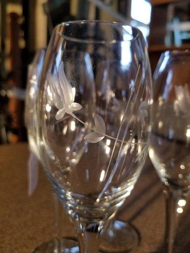 Stemmed Wine Glasses - Set of 4