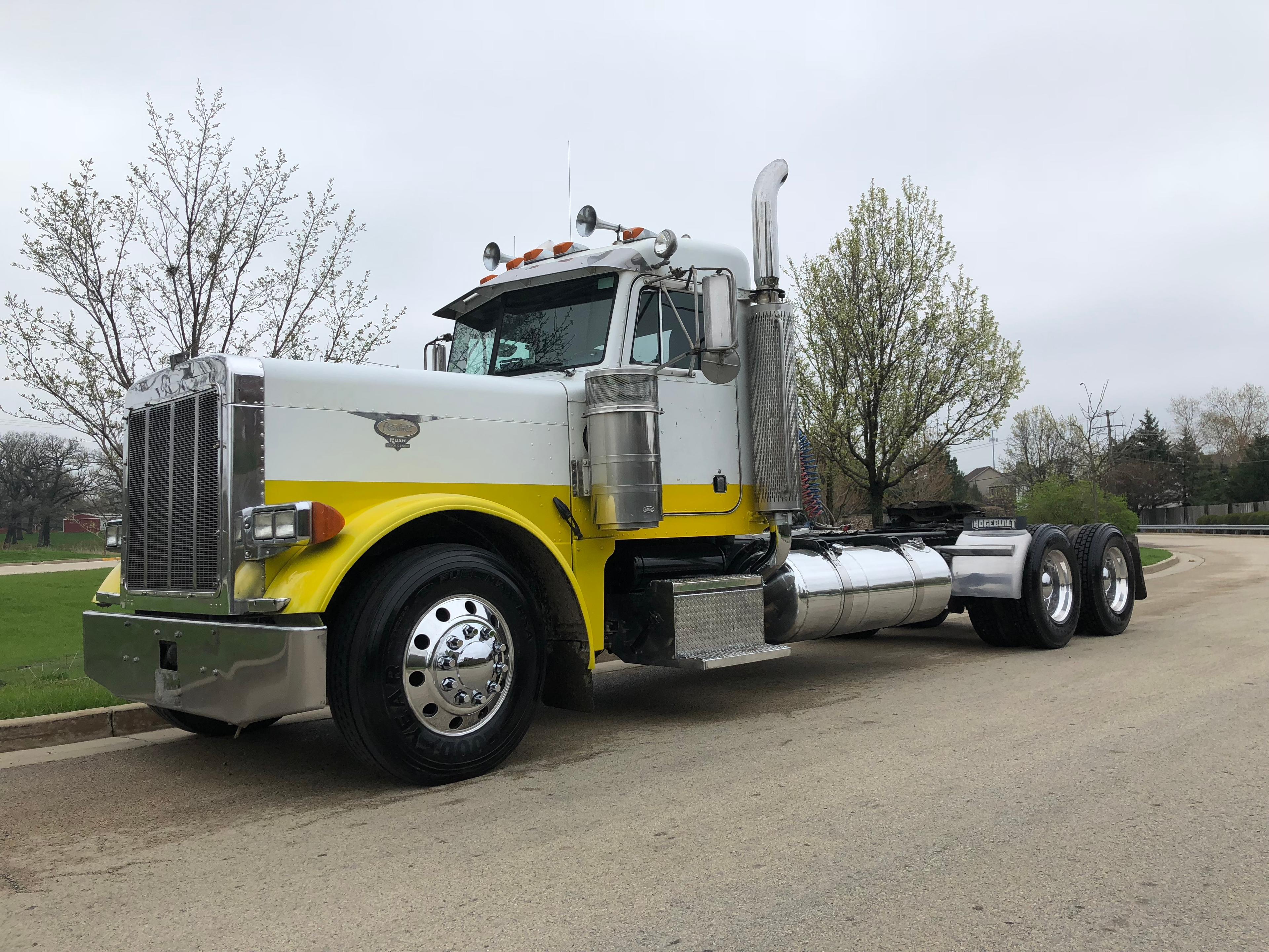 2000 Peterbilt 379 EXHD