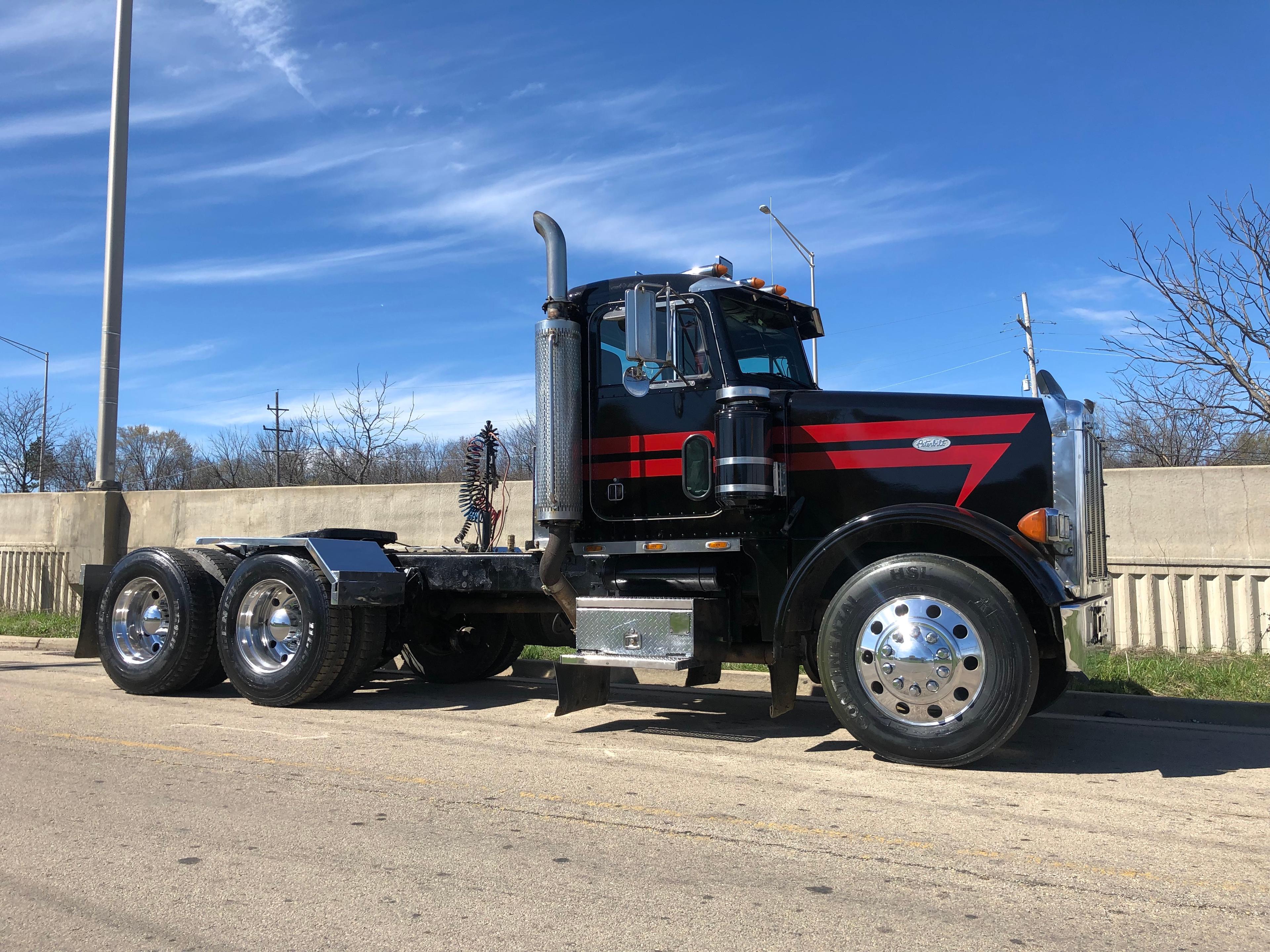 1996 Peterbilt 378