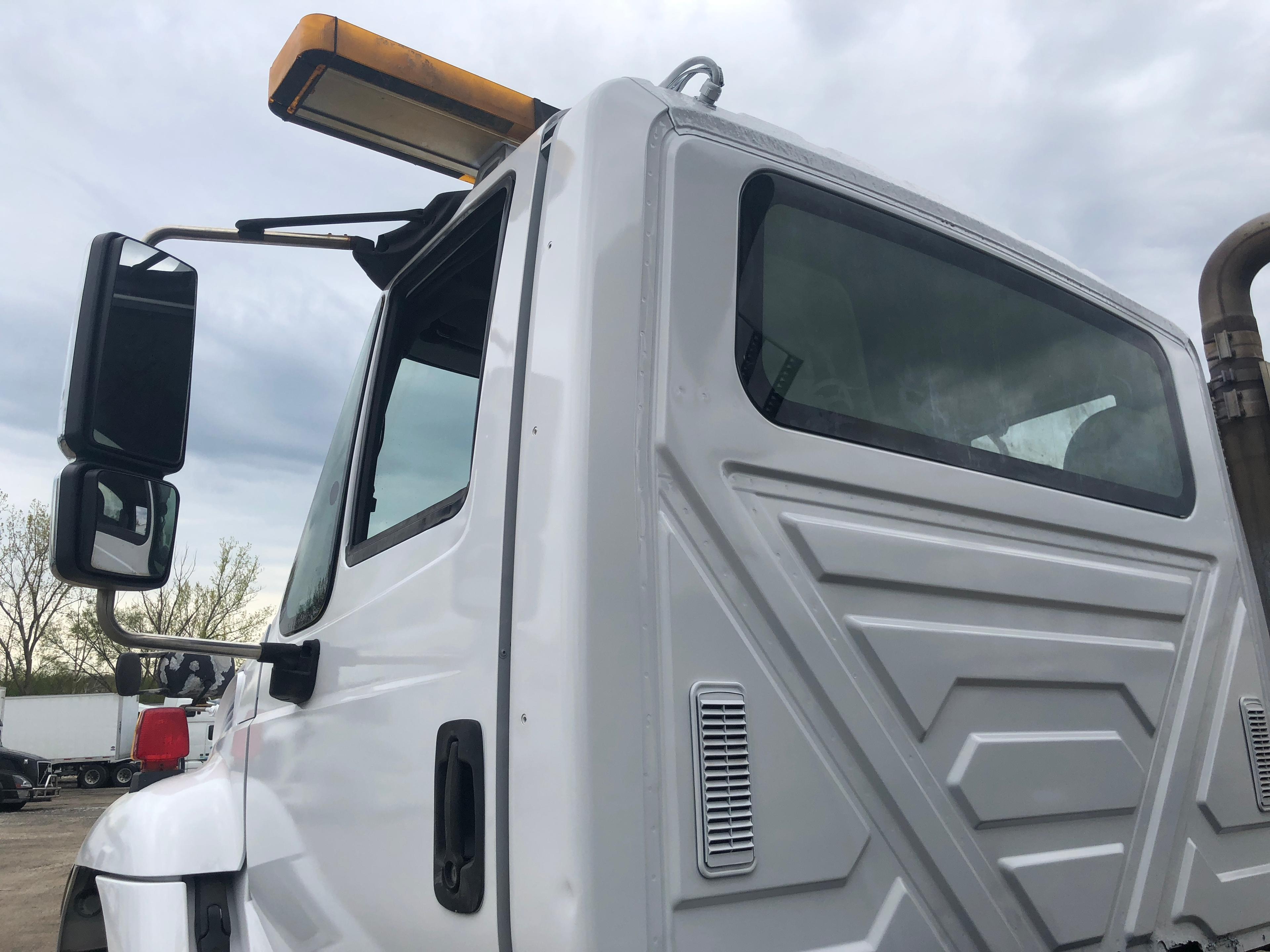 2003 International 7400 Dump Truck