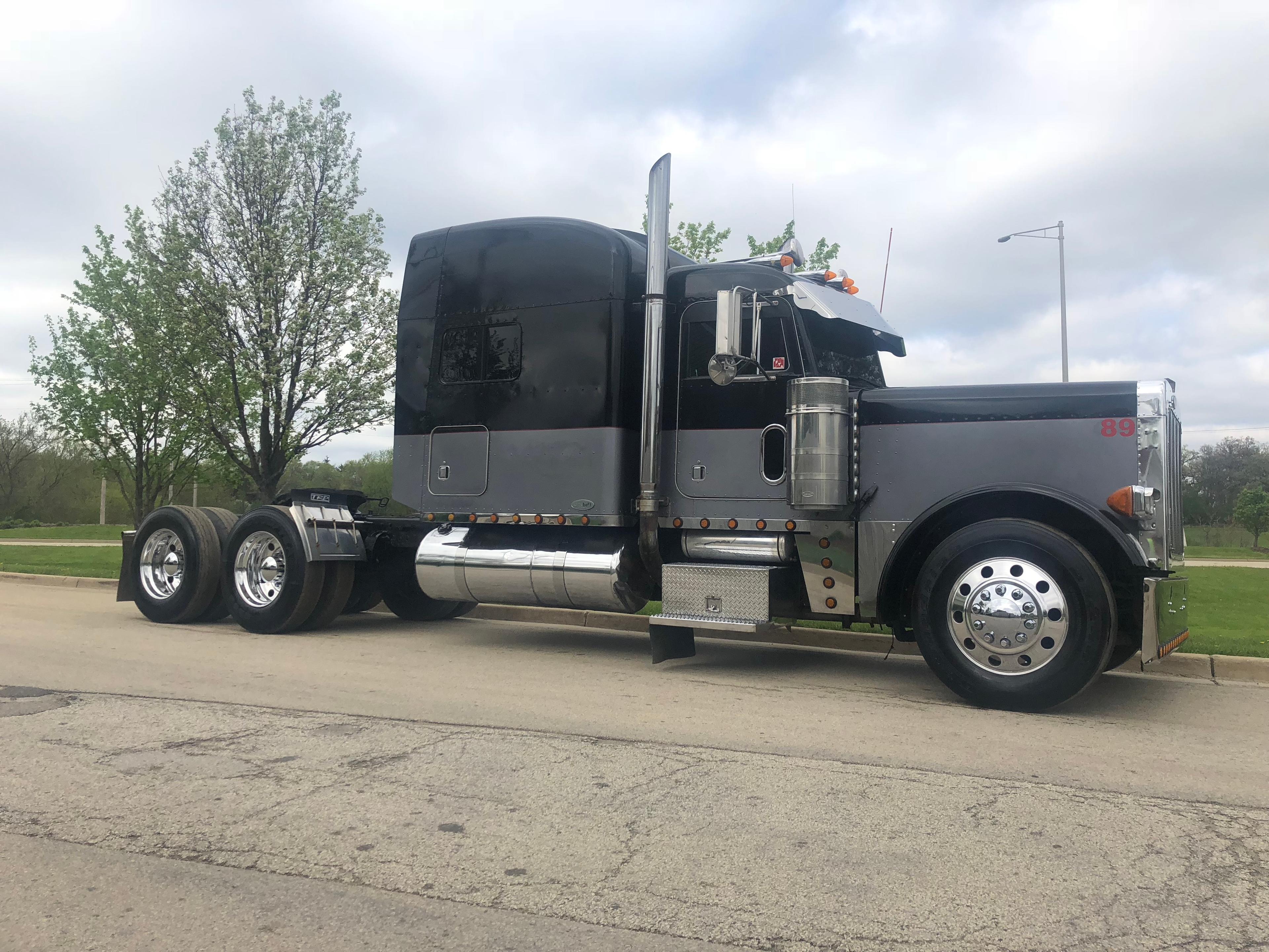 2004 Peterbilt 379EXHD