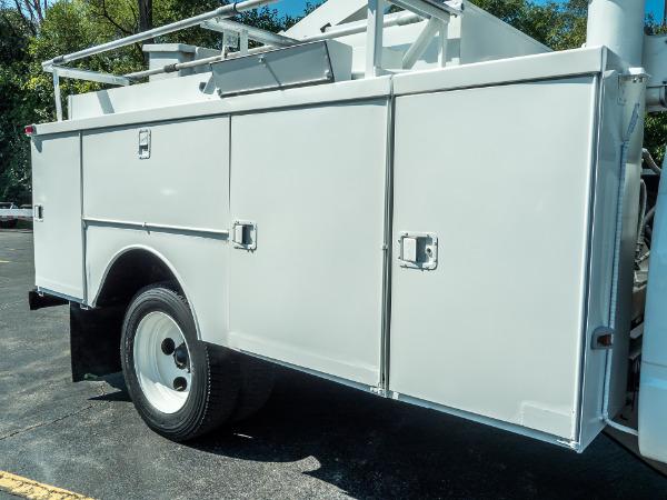 2001 Chevrolet C 3500 HD Bucket Truck