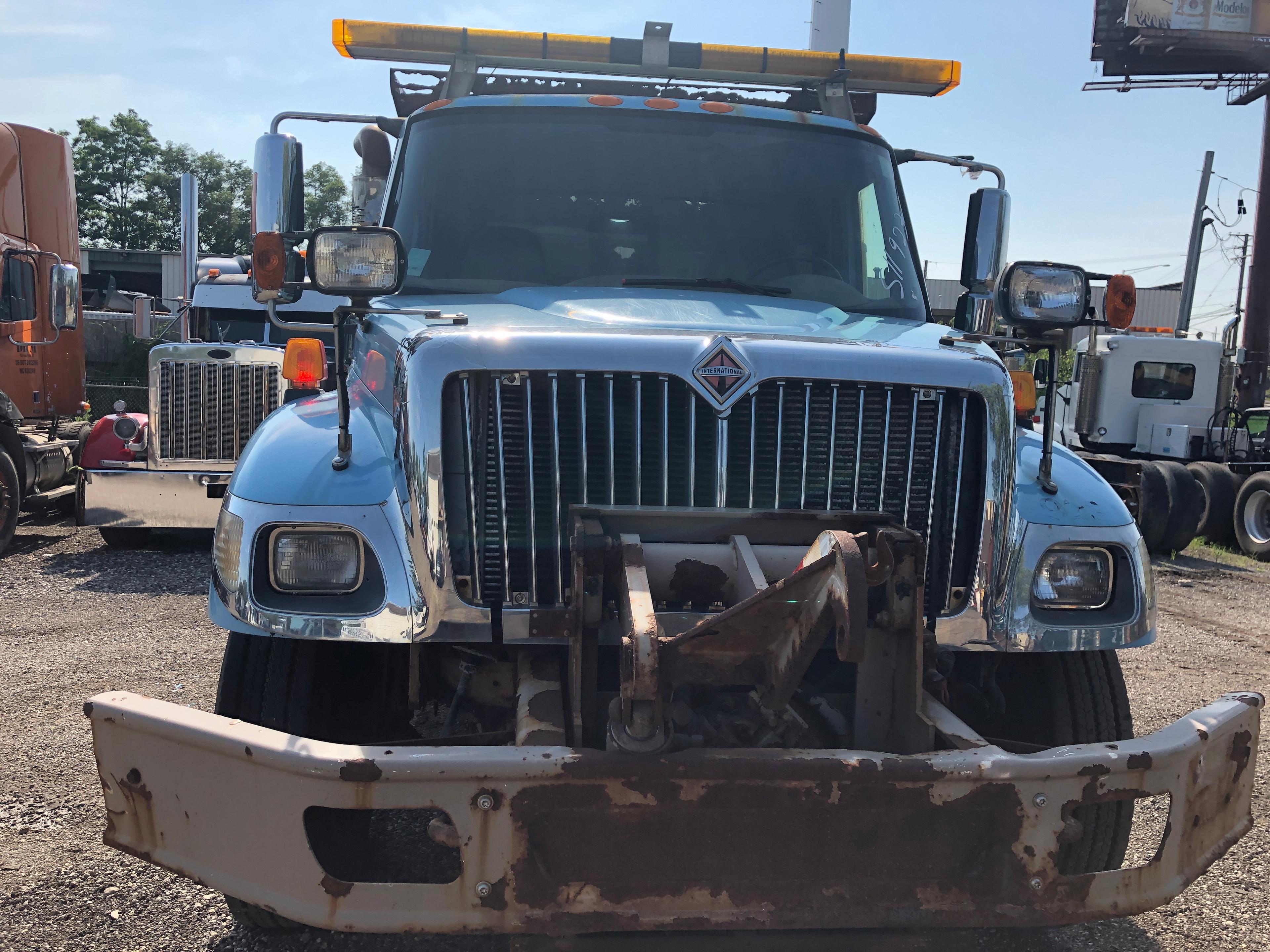 2003 International 4700 Dump Truck