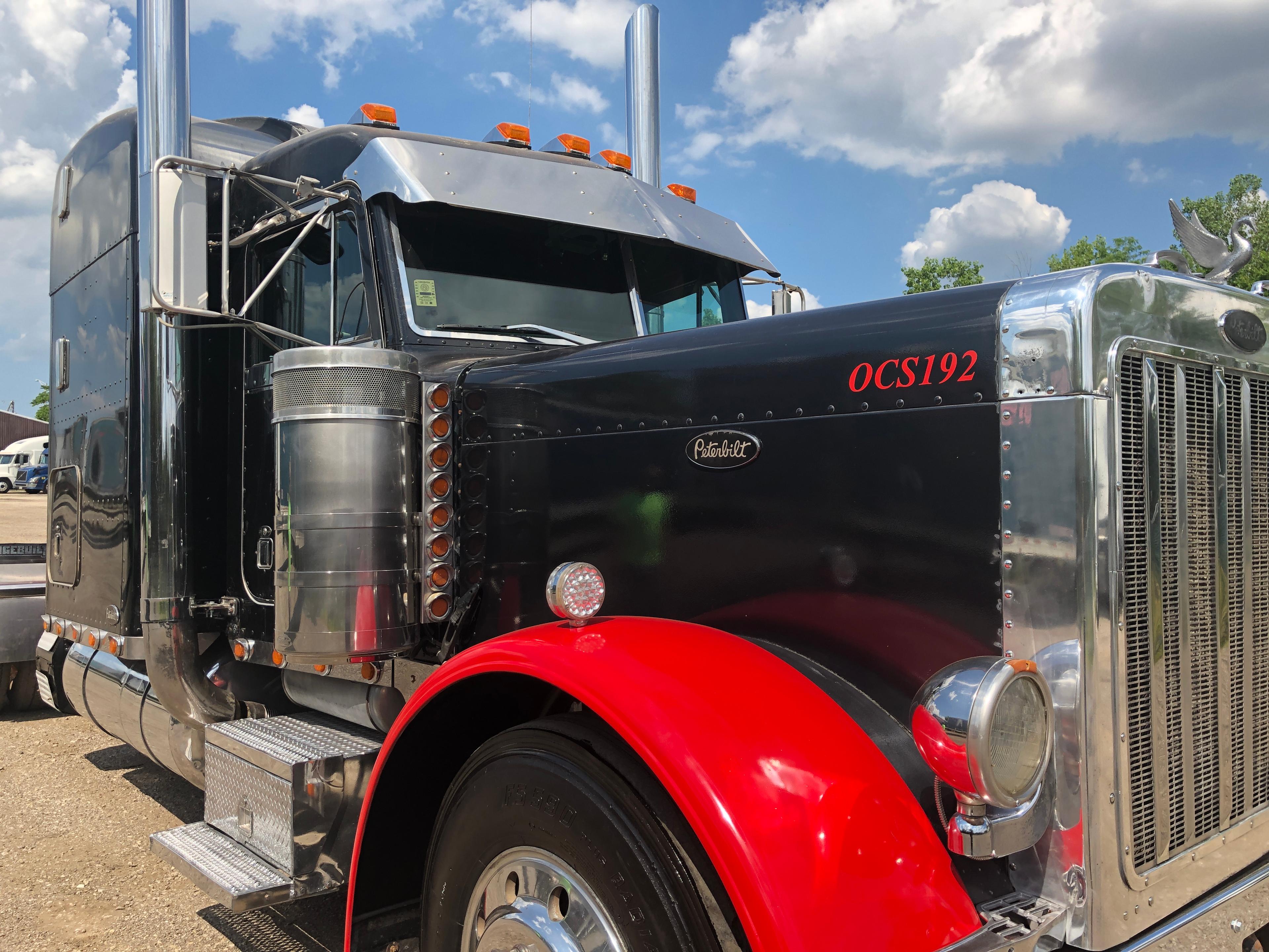 2000 Peterbilt 379EXHD