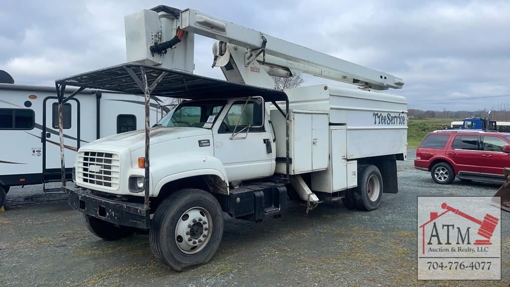 1999 GMC C7500 60' Bucket Chip Truck