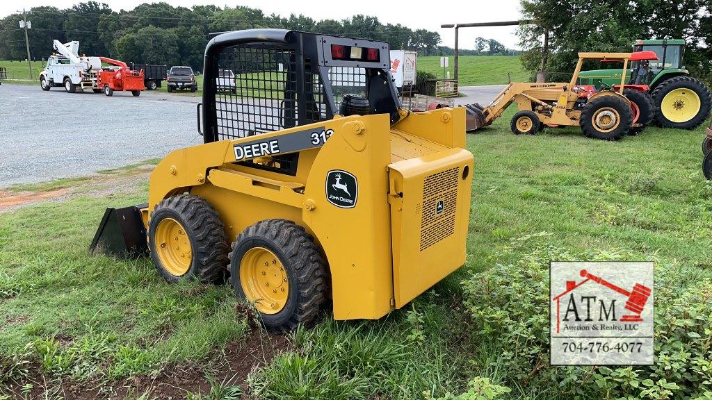 John Deere 313 Loader