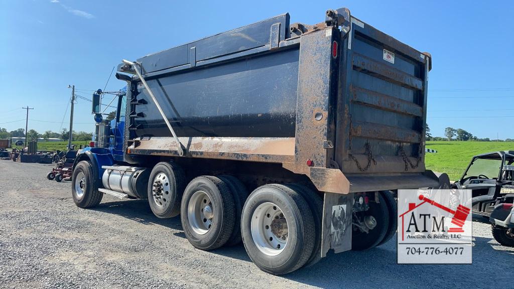 2016 Kenworth T800 Dump Truck