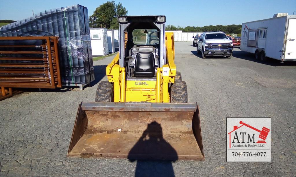 Gehl 4840 Loader w/ 72" Bucket