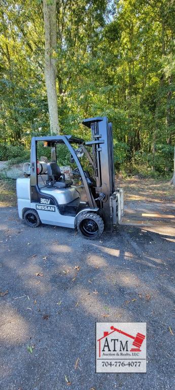 2006 Nissan Forklift