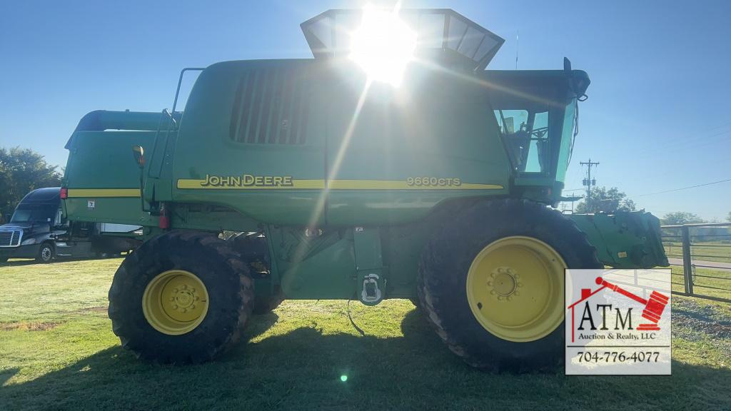 John Deere 9660CTS Combine