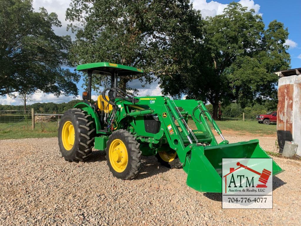 John Deere 5075E Tractor w/ 520 Loader