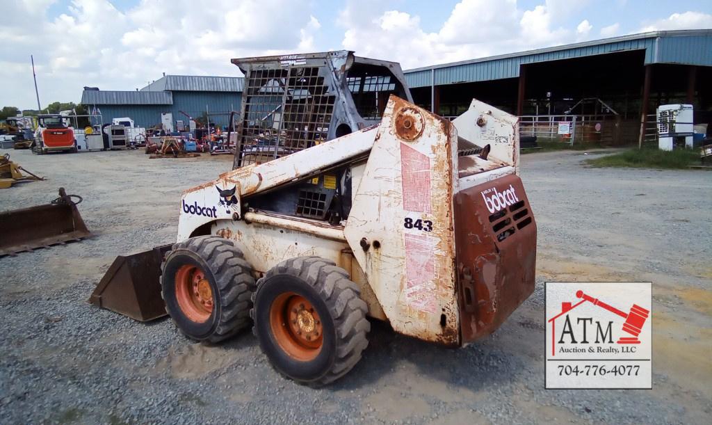 Bobcat 843 Loader w/ 67" Bucket