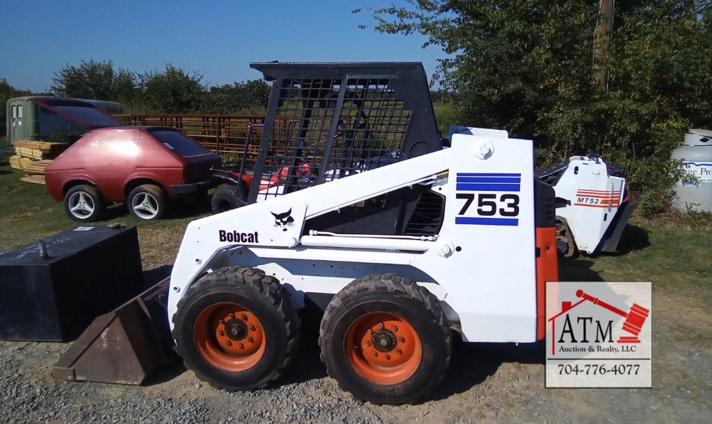 Bobcat 743 Loader w/ Bucket