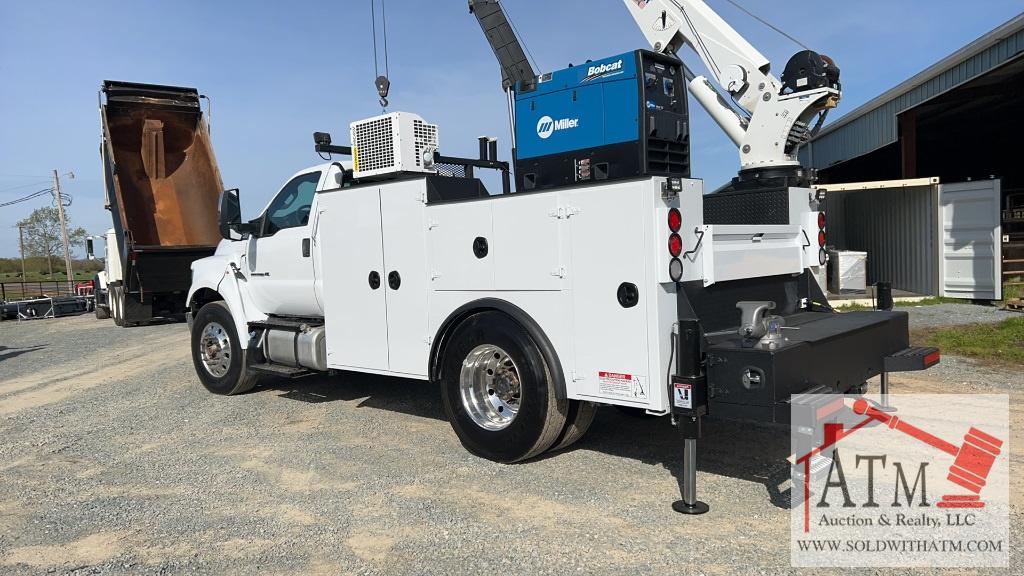 2017 Ford F-750 Crane Truck (Salvaged Title)