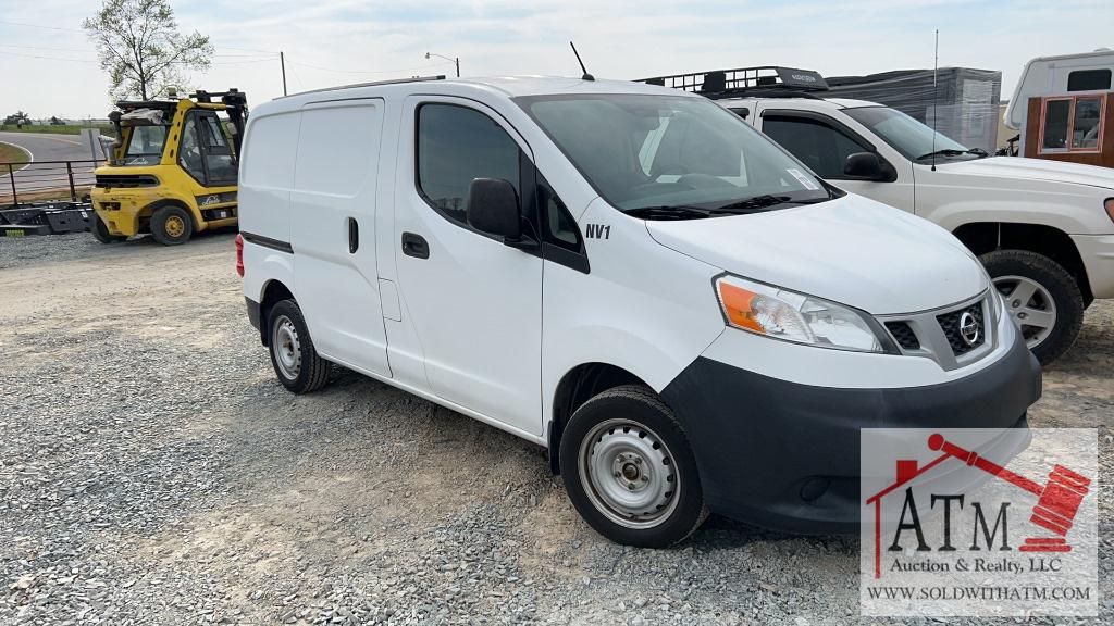 2015 Nissan NV200 Cargo Van (Salvaged Title)