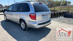 2005 Chrysler Town & Country