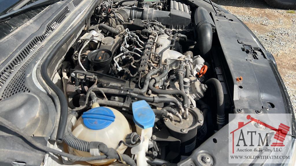 2013 Volkswagen Jetta 4S (Salvaged Title)
