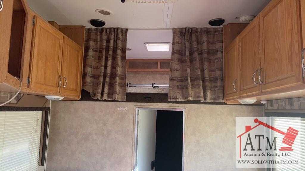 2007 Fleetwood Gear Box Toy Hauler Camper