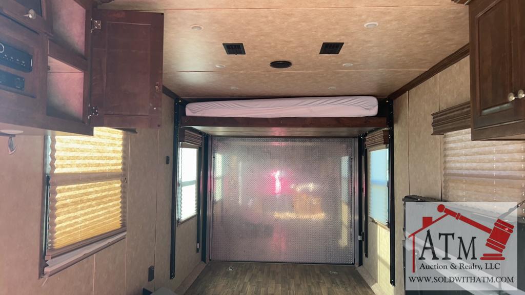 2019 Sundowner Pro-Grade Toy Hauler Camper