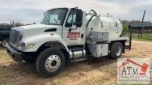 2004 International 7400 Pump Truck