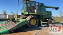 John Deere 7720 Turbo Combine