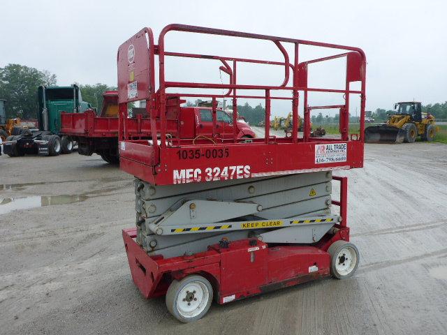 2008 MEC 3247ES Electric Scissor Lift